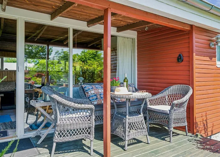 Authentic And Charming Seaside Within Walking Distance To