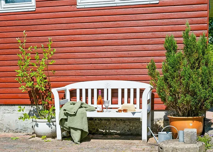 Authentic And Charming Seaside Within Walking Distance To