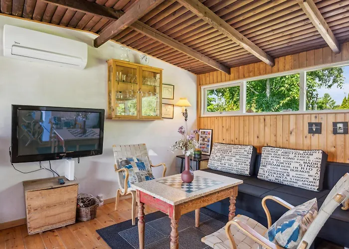 Authentic And Charming Seaside Within Walking Distance To *