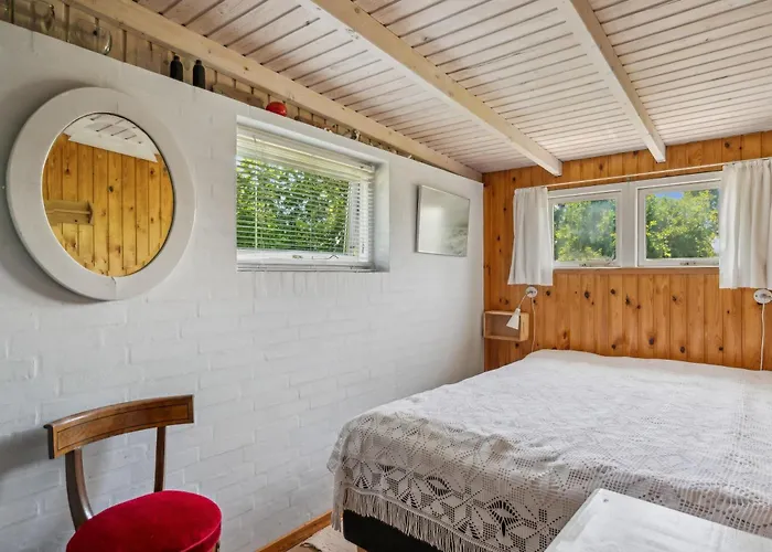 Authentic And Charming Seaside Within Walking Distance To * Грена